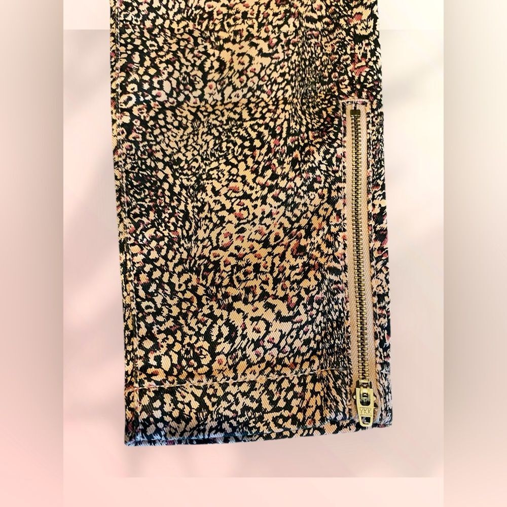 Free People | Joie Park skinny cargo jeans black & pink animal print NWT size 27 - Picture 6 of 11